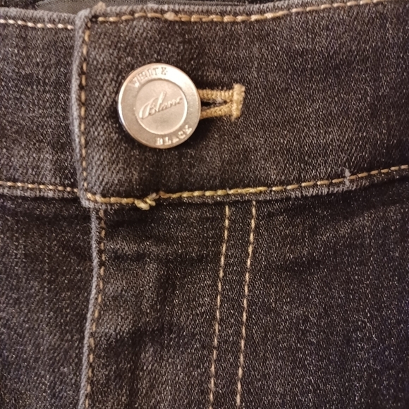 White house black market Blanc Jeans Capri size 2 - Picture 4 of 9